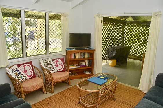 roomy living area at Rona K, Rarotonga, Cook Islands