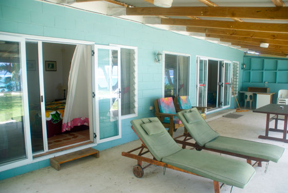 Large veranda at Aroa beach on your backdoor step, Rarotonga, Cook Islands