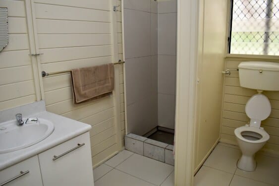 shower and toilet area at Macs Tikioki, Titikaveka, Rarotonga